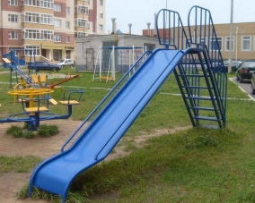 Металлическая детская горка
